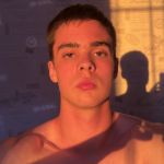 Лев, 18 лет